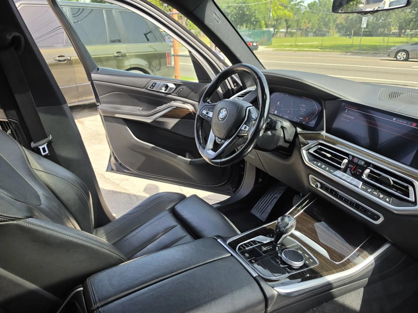 Used 2019 BMW X5 xDrive40i w/ Convenience Package AWD/4WD image 12