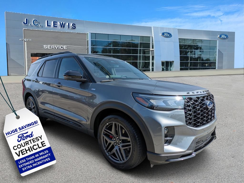 New 2026 Ford Explorer ST-Line w/ ST-Line Street Pack