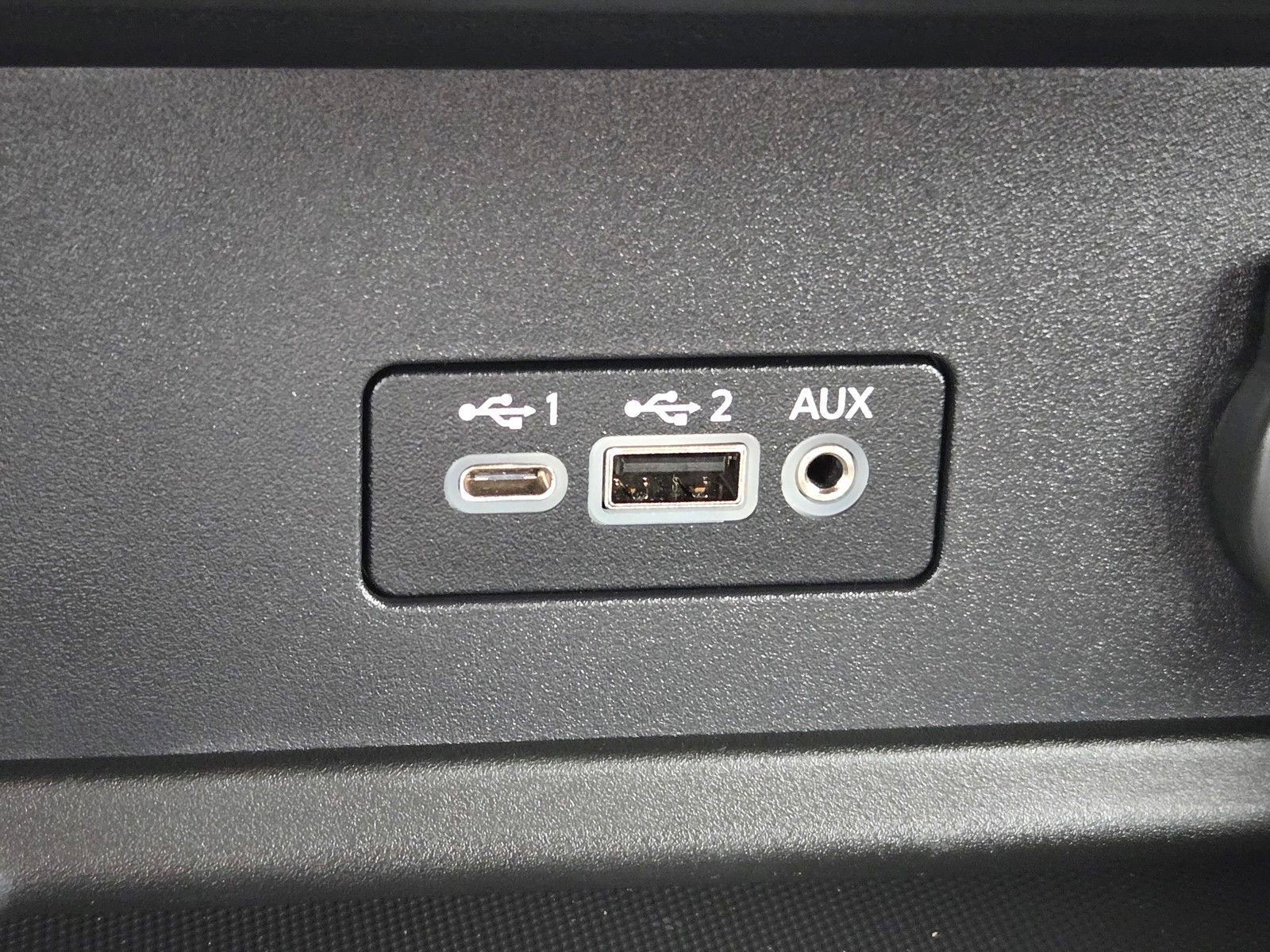 Used 2023 Nissan Sentra SV FWD image 27