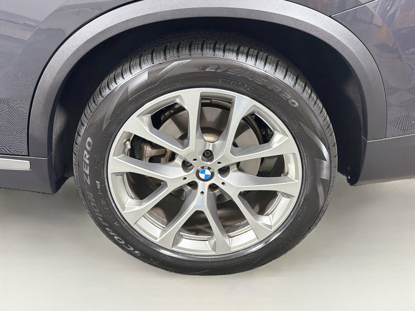 Used 2022 BMW X5 xDrive40i w/ Parking Assistance Package AWD/4WD image 34