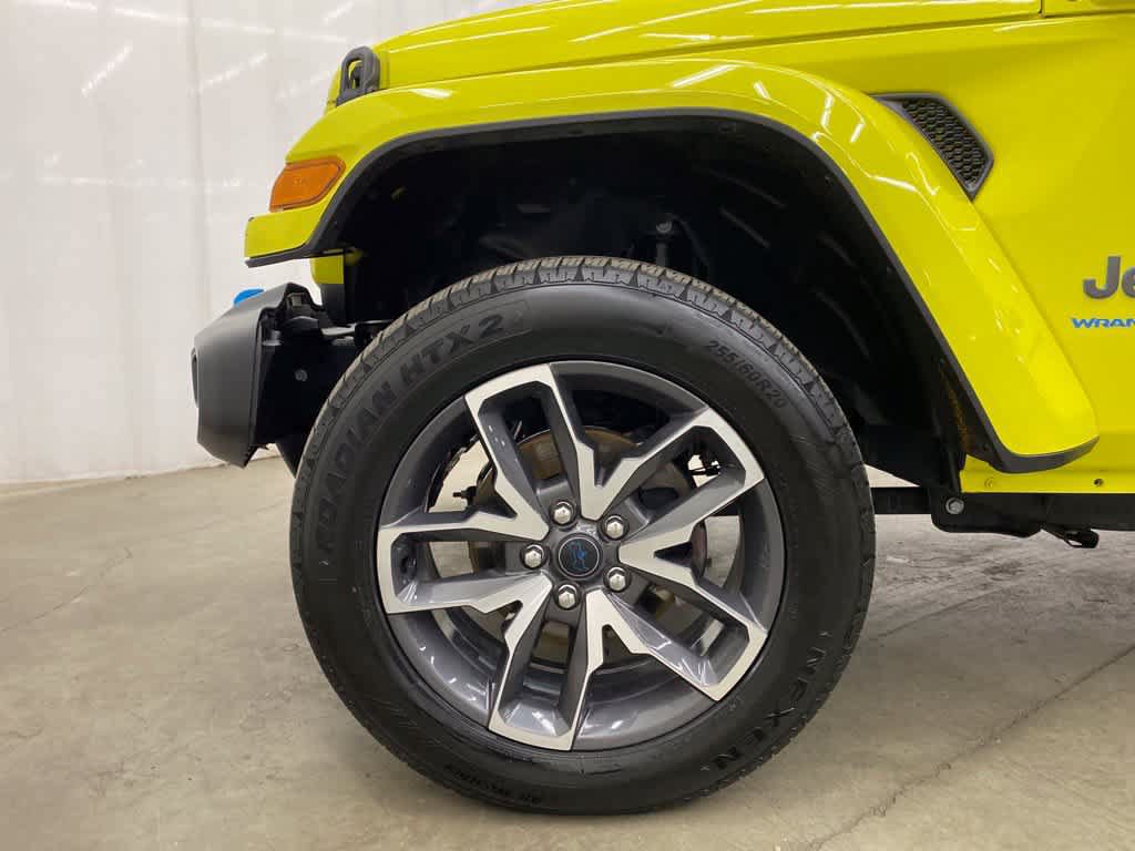 Used 2024 Jeep Wrangler Unlimited AWD/4WD image 11