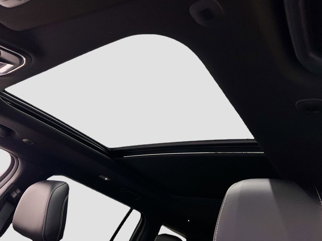 New 2025 Jeep Grand Cherokee L Limited w/ Black Appearance Package image 24