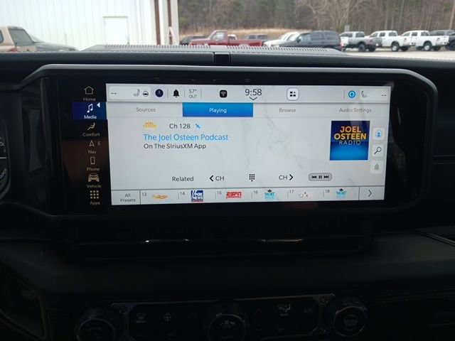 Used 2024 Jeep Wrangler High Altitude image 41