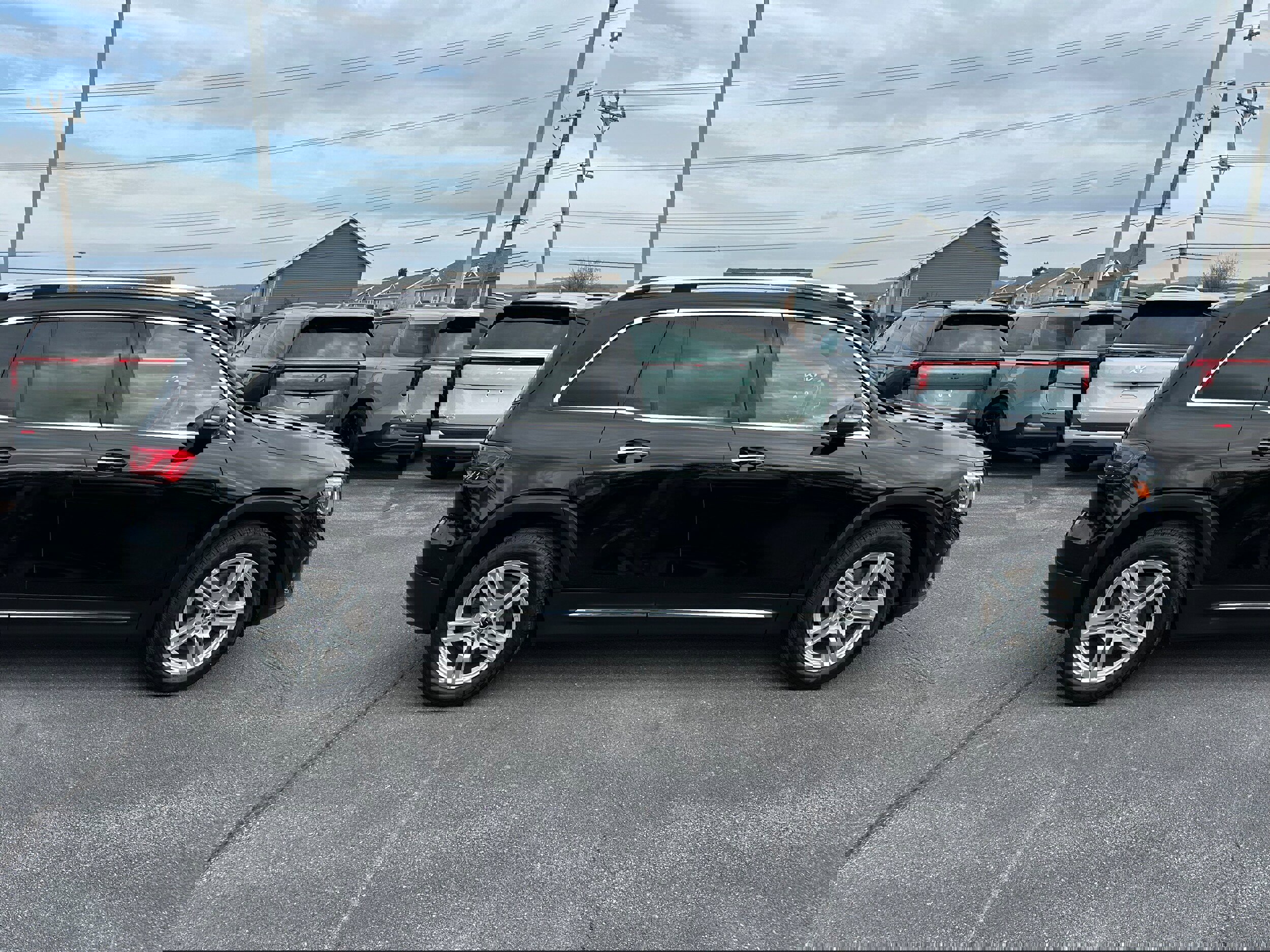 Used 2021 Mercedes-Benz GLB 250 4MATIC image 4