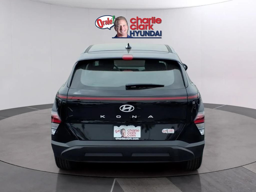 New 2026 Hyundai Kona SE FWD image 4