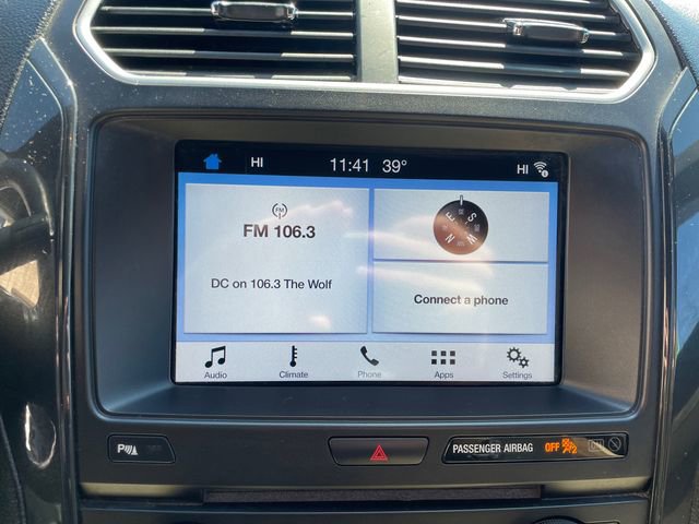 Used 2017 Ford Explorer XLT image 34