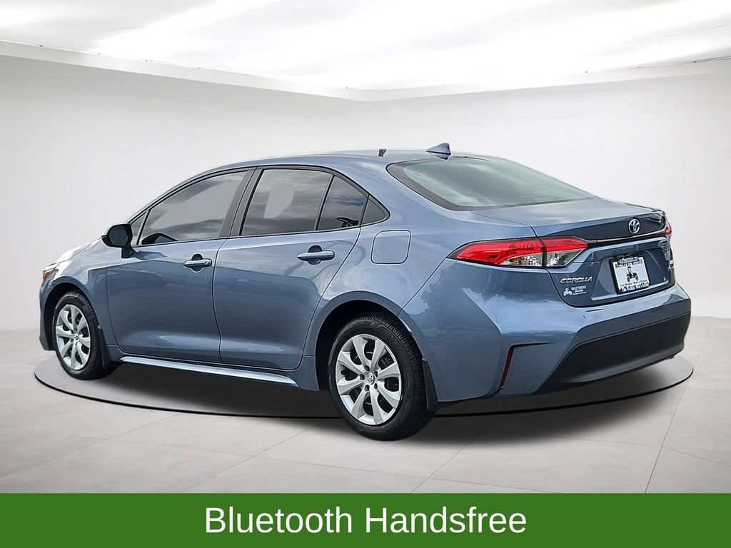 Used 2025 Toyota Corolla LE w/ Convenience Package FWD image 5