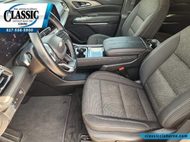 Used 2024 Chevrolet Traverse LT w/ LPO, Floor Liner Package FWD image 14