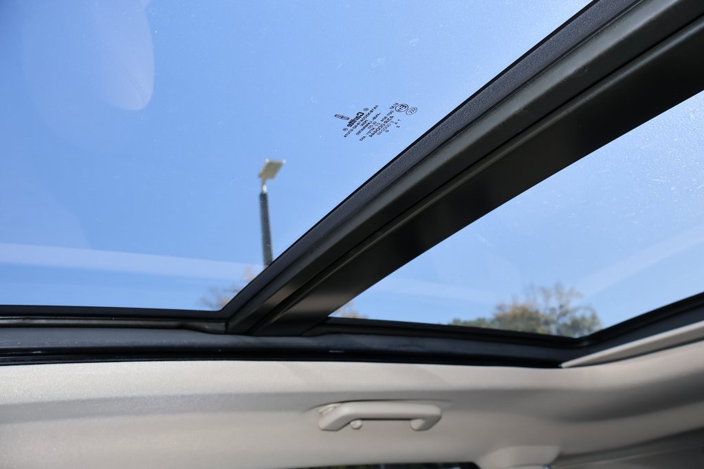 Used 2018 Lincoln MKX Reserve w/ Lincoln MKX Climate Package image 28