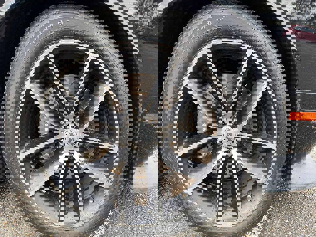 Used 2017 Dodge Challenger R/T Scat Pack w/ Leather Interior Group image 18