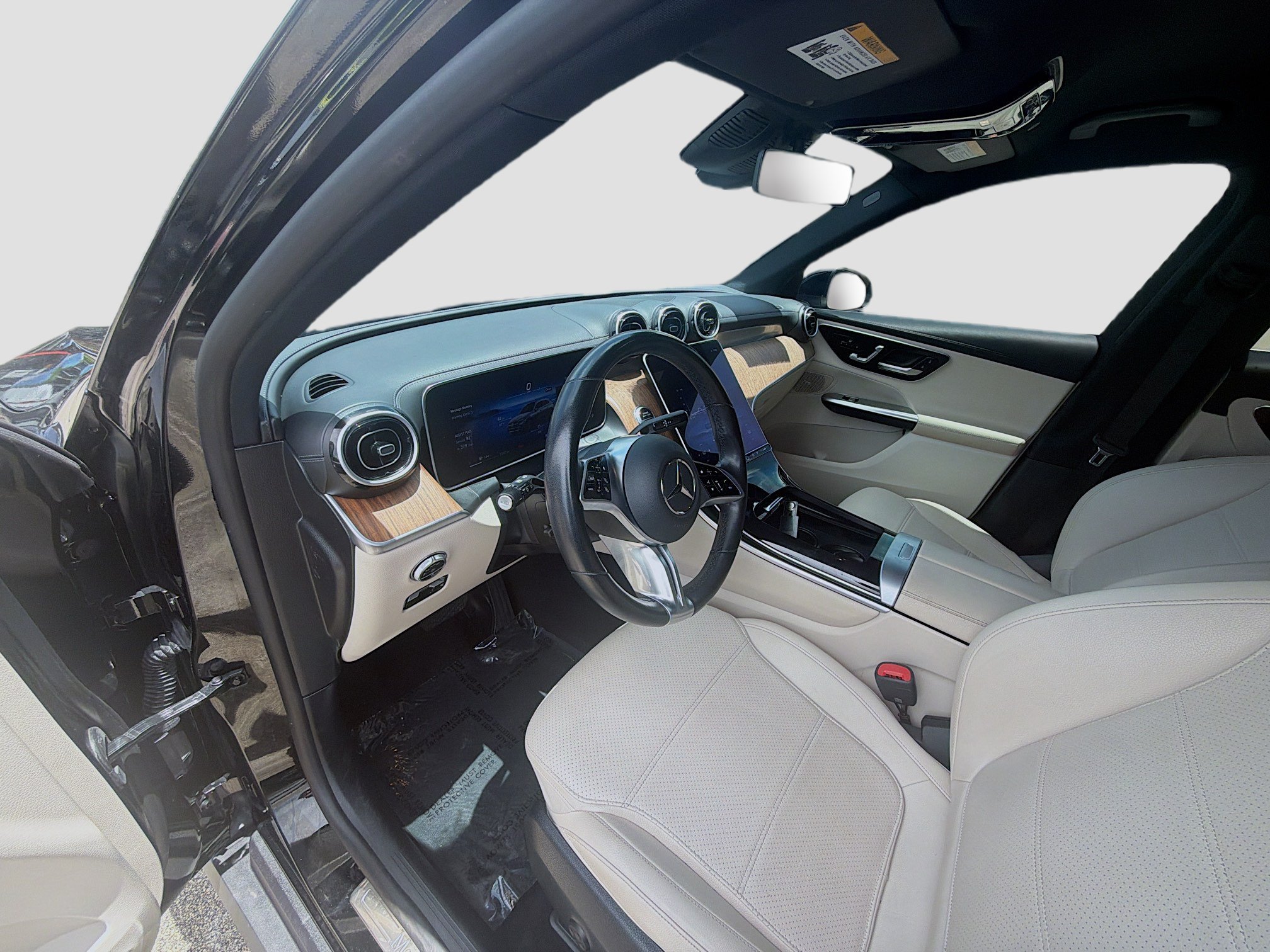 Used 2024 Mercedes-Benz GLC 300 image 9