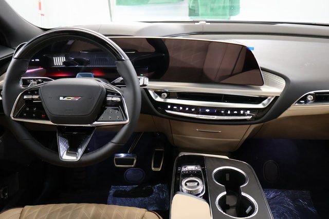 New 2026 Cadillac Lyriq V image 14