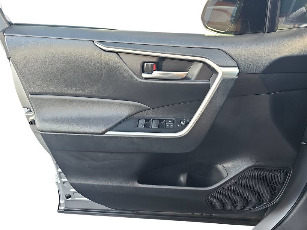 Used 2023 Toyota RAV4 XLE Premium FWD image 26