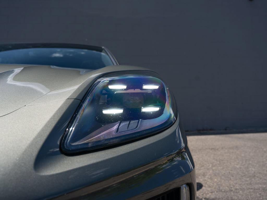 Used 2025 Porsche Panamera 4 AWD/4WD image 11