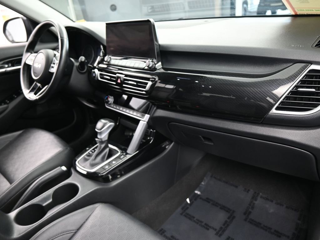 Used 2022 Kia Seltos EX image 47