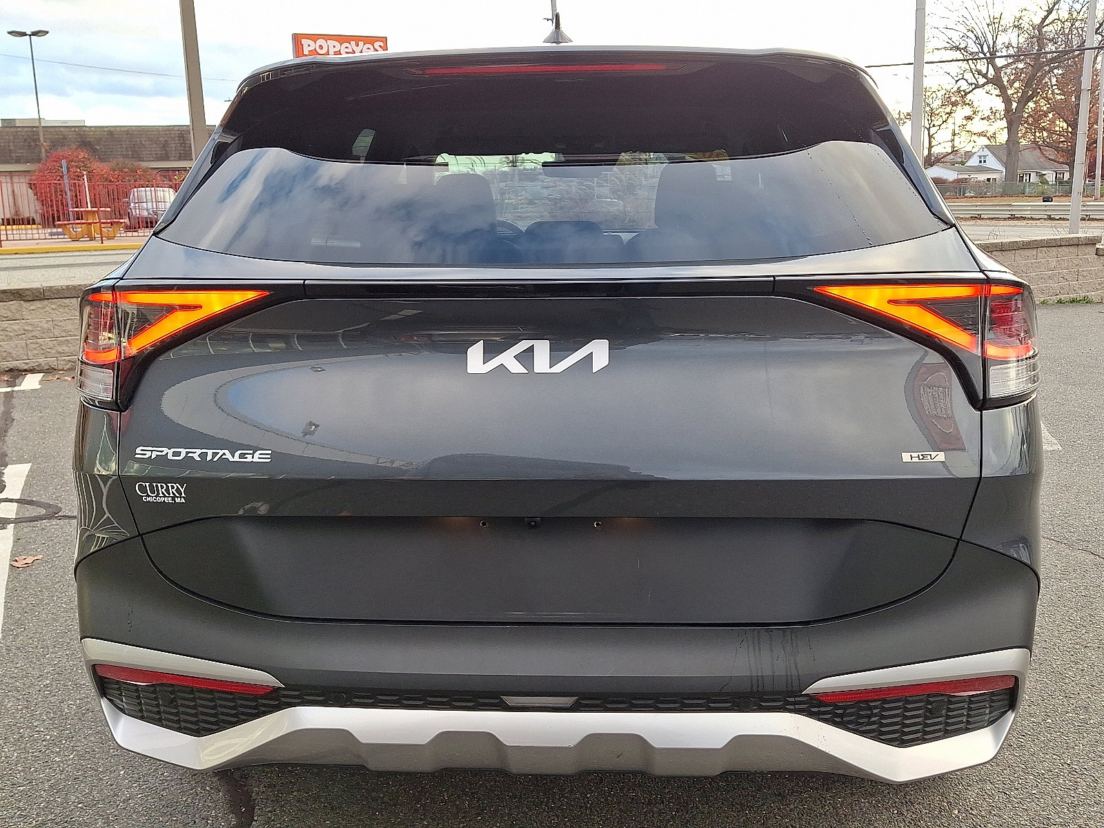 Used 2023 Kia Sportage LX image 5