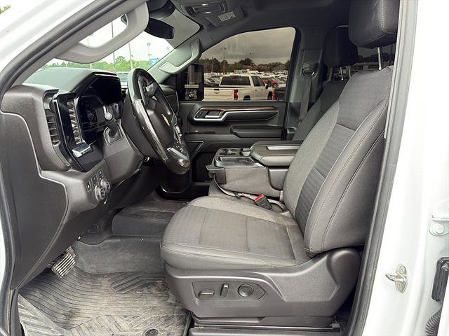 Used 2024 Chevrolet Silverado 2500 LT AWD/4WD image 15
