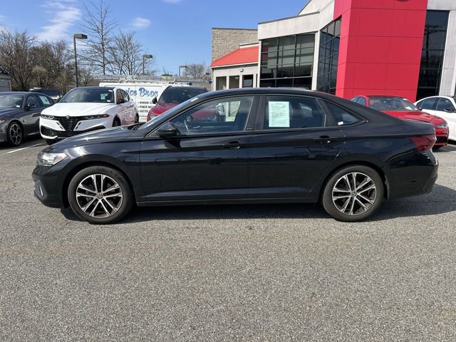 Used 2023 Volkswagen Jetta Sport image 5