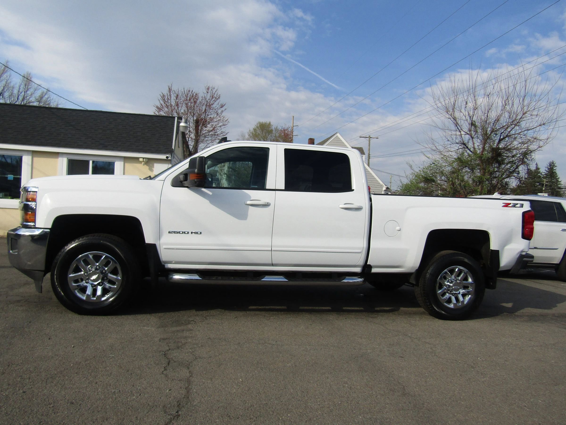 Used 2019 Chevrolet Silverado 2500 LT w/ All Star Edition image 4