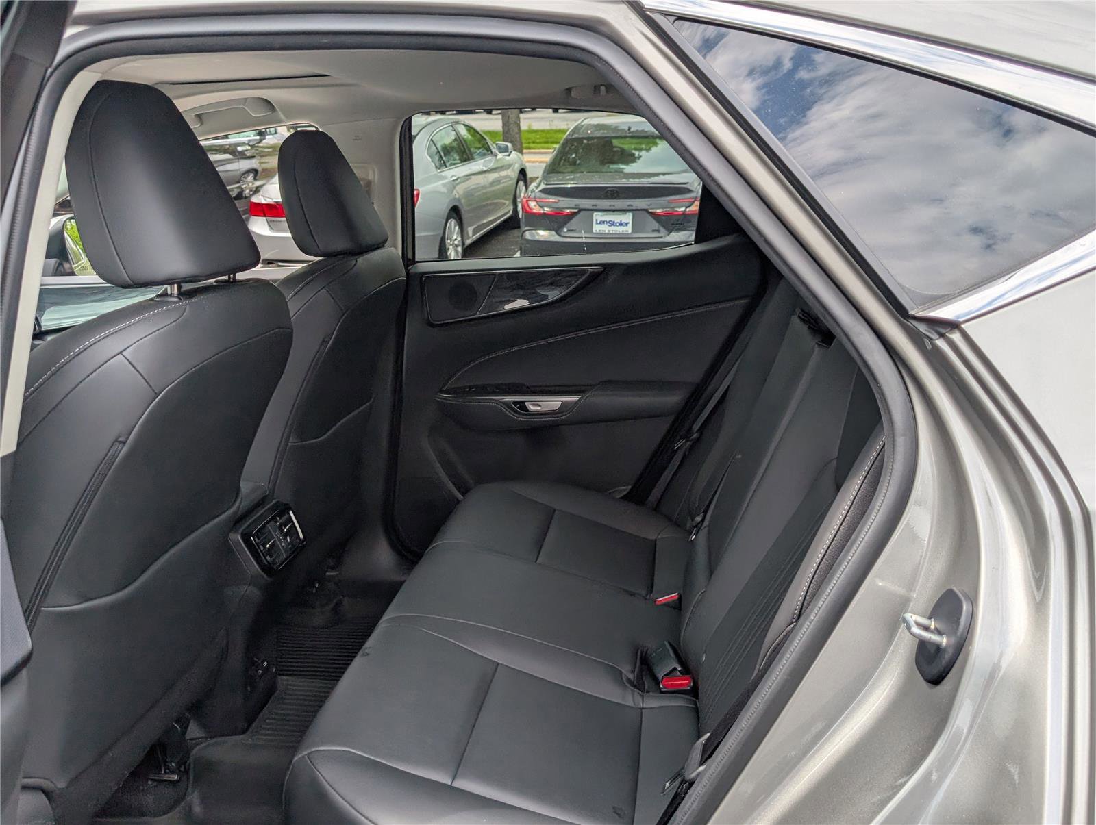 Used 2025 Lexus NX 350 AWD w/ Accessory Package (2T) image 15