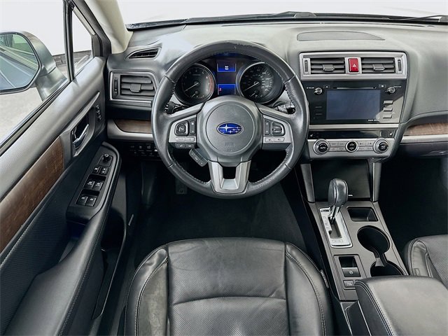 Used 2017 Subaru Outback 2.5i Limited image 3