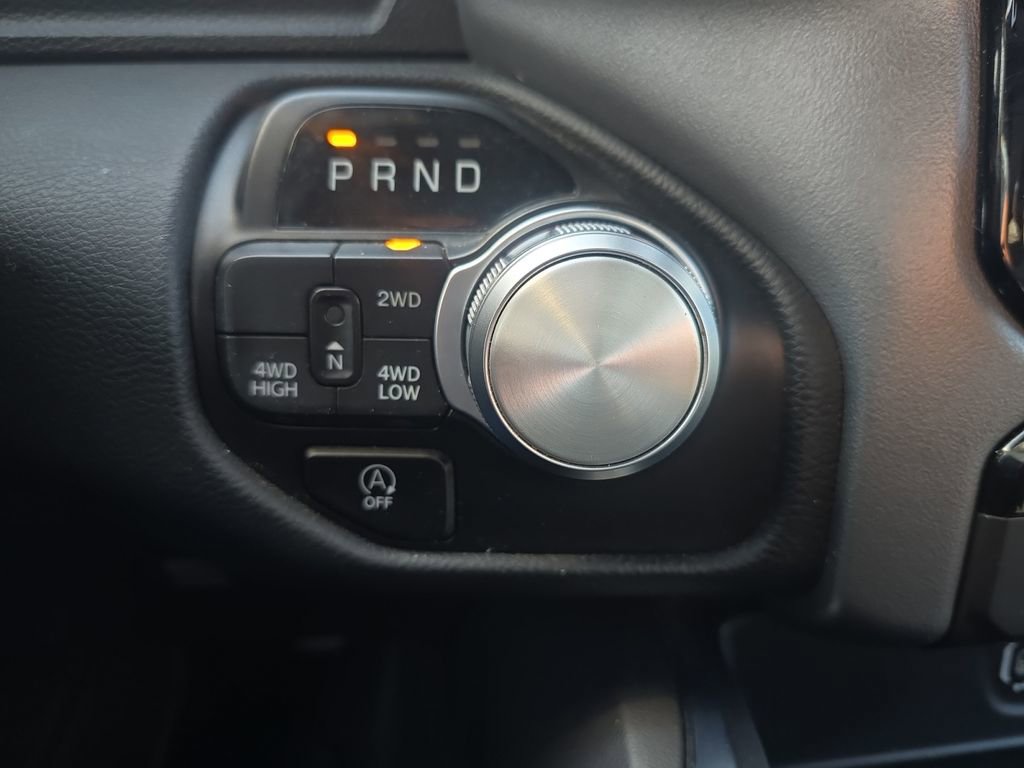 Used 2024 RAM 1500 Laramie image 25