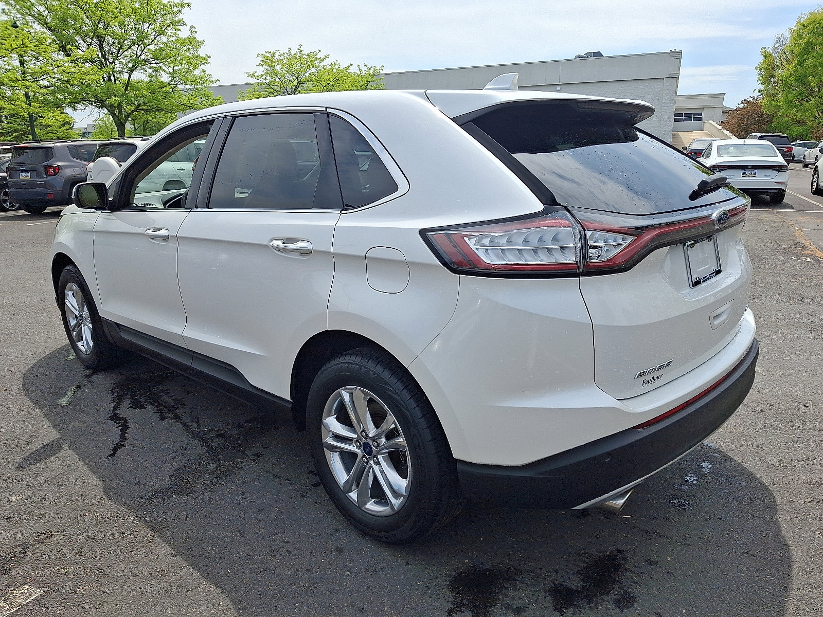Used 2015 Ford Edge SEL w/ Equipment Group 201A FWD image 4