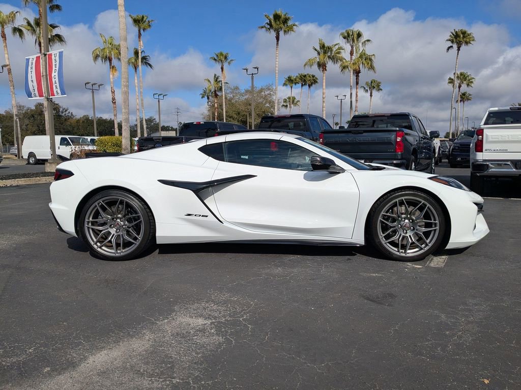Used 2024 Chevrolet Corvette Z06 image 3