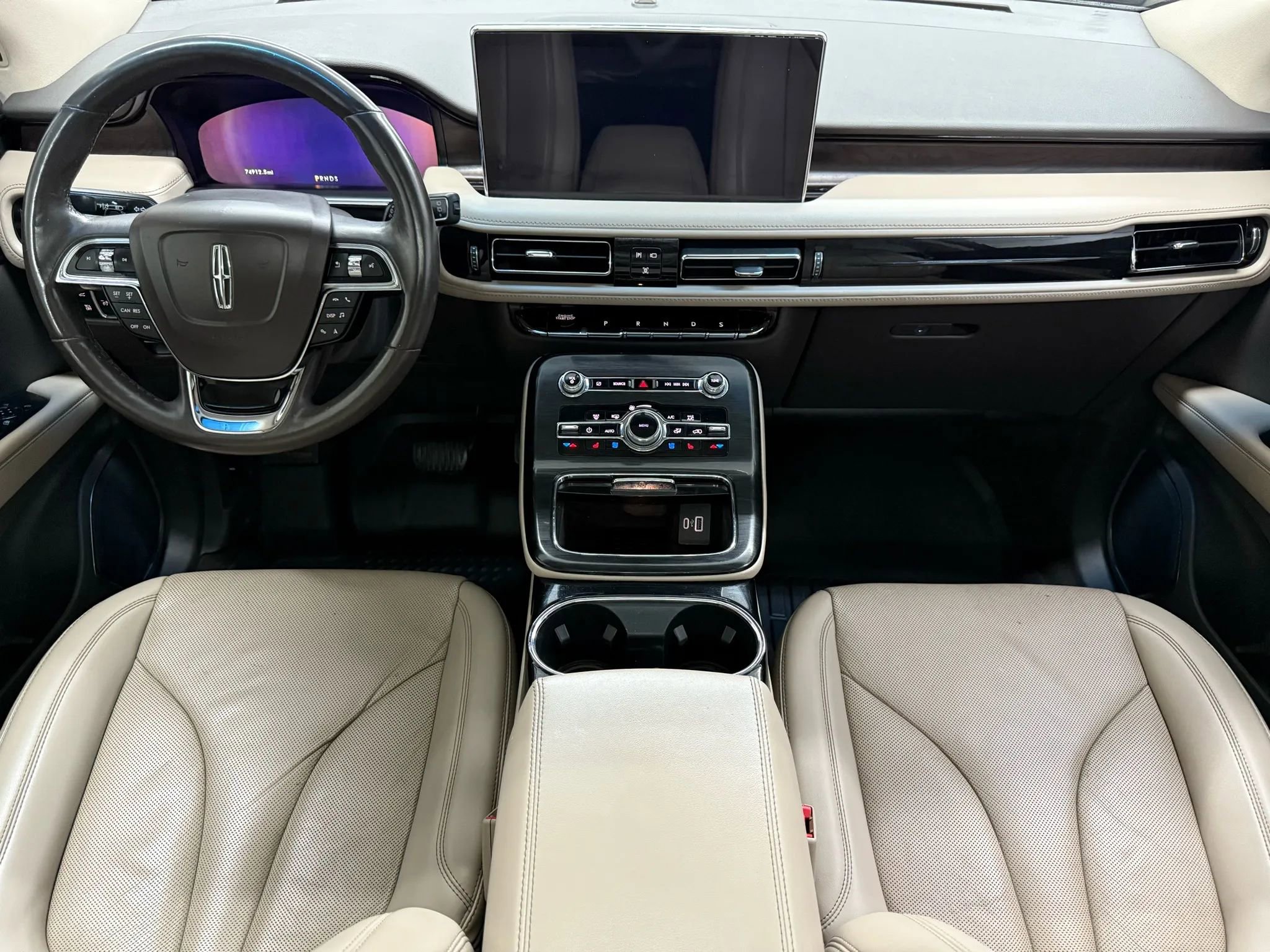 Used 2021 Lincoln Nautilus Reserve w/ Class II Trailer Tow Package image 2