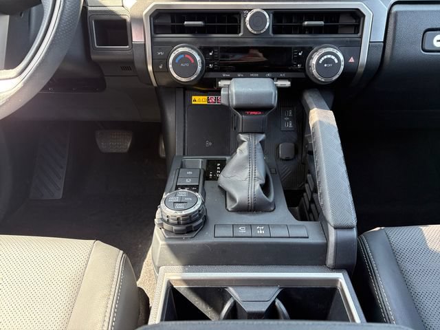 Used 2025 Toyota 4Runner TRD Off-Road Premium AWD/4WD image 11