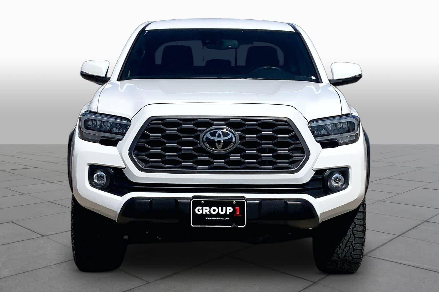 Used 2021 Toyota Tacoma TRD Off-Road w/ Technology Package AWD/4WD image 4