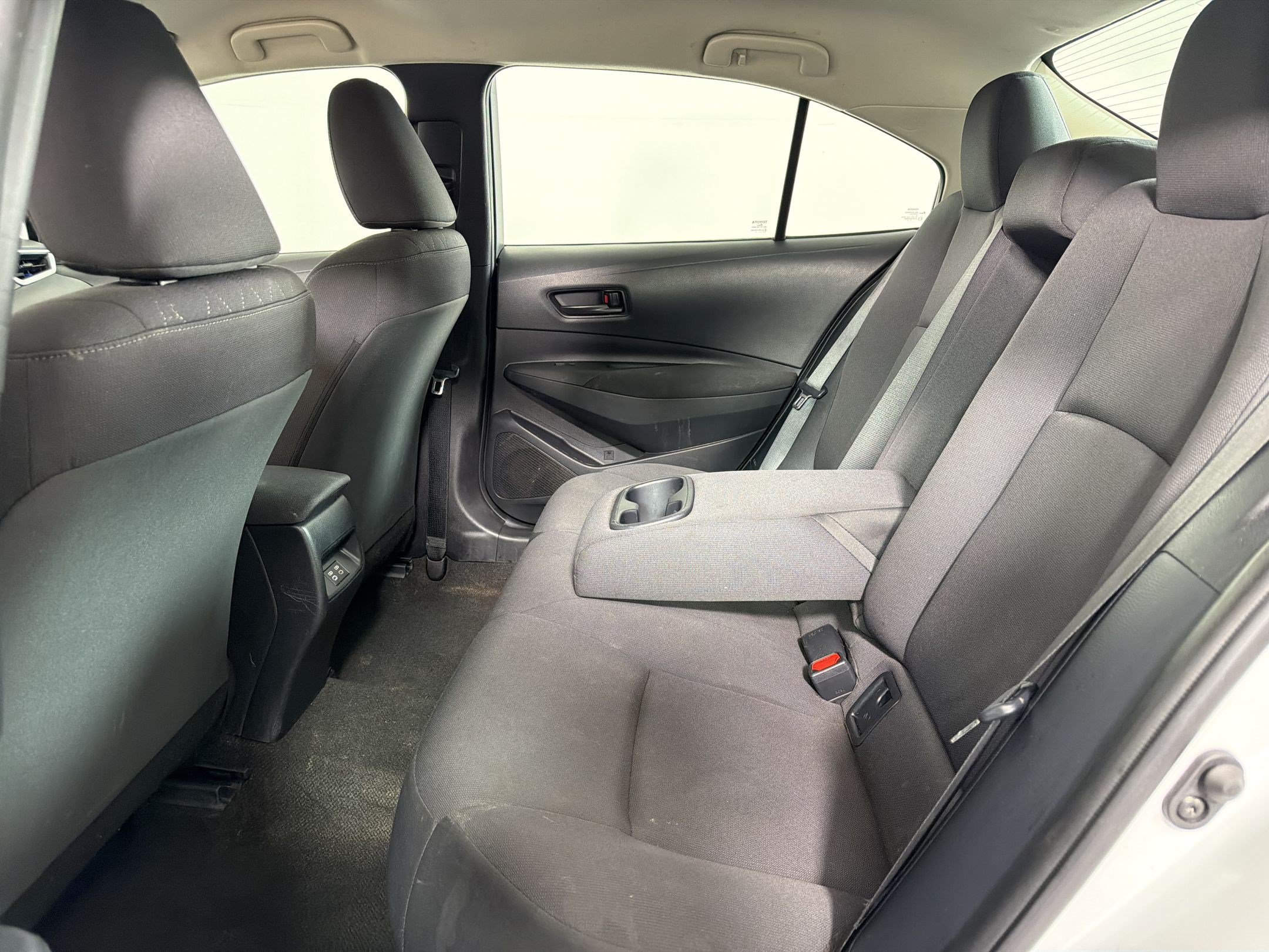 Used 2024 Toyota Corolla LE FWD image 18