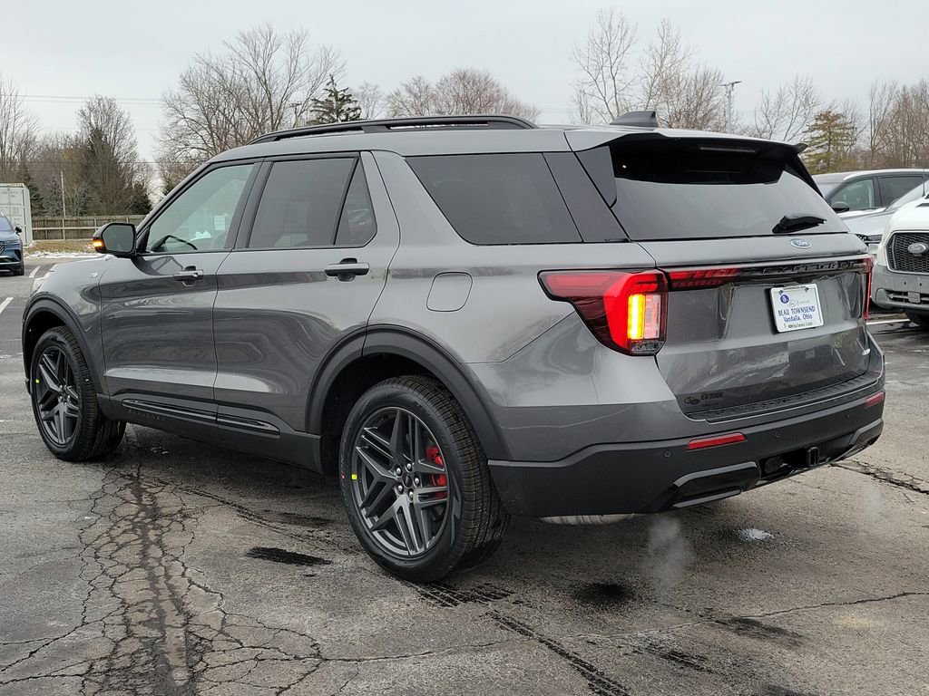 New 2026 Ford Explorer ST-Line w/ ST-Line Street Pack image 6