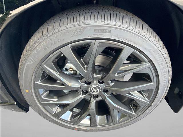 New 2026 Toyota Crown Signia AWD/4WD image 11