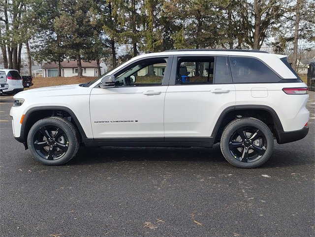 New 2026 Jeep Grand Cherokee Limited image 9