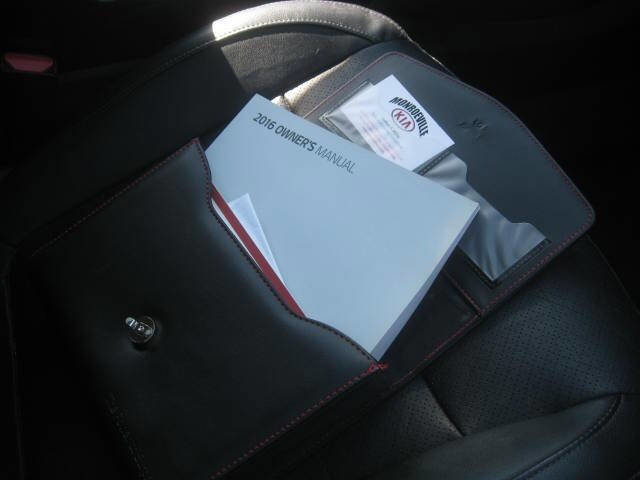 Used 2016 Kia Sorento EX image 19