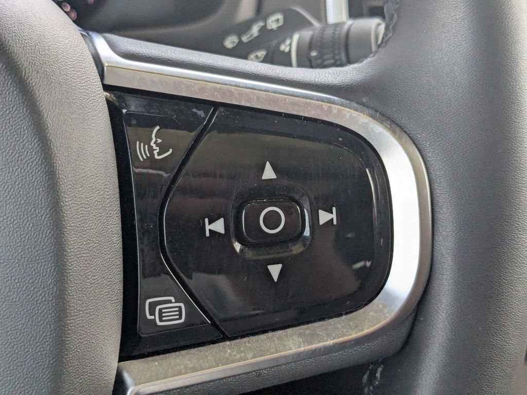 Certified 2023 Volvo XC90 B6 Ultimate AWD/4WD image 36