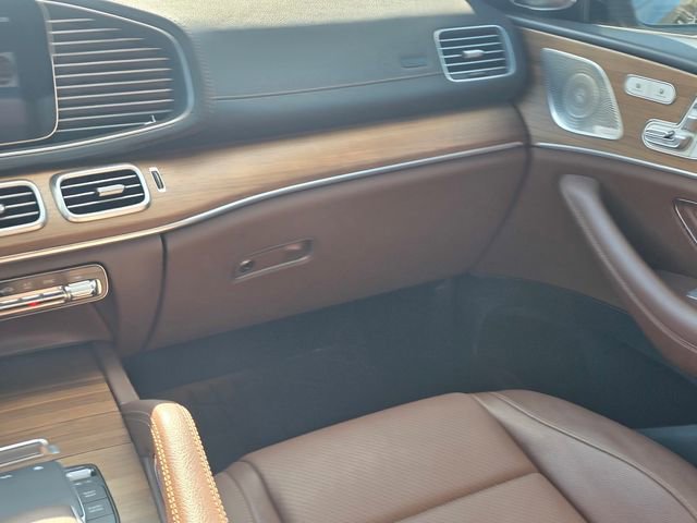 Used 2024 Mercedes-Benz GLS 450 4MATIC image 19