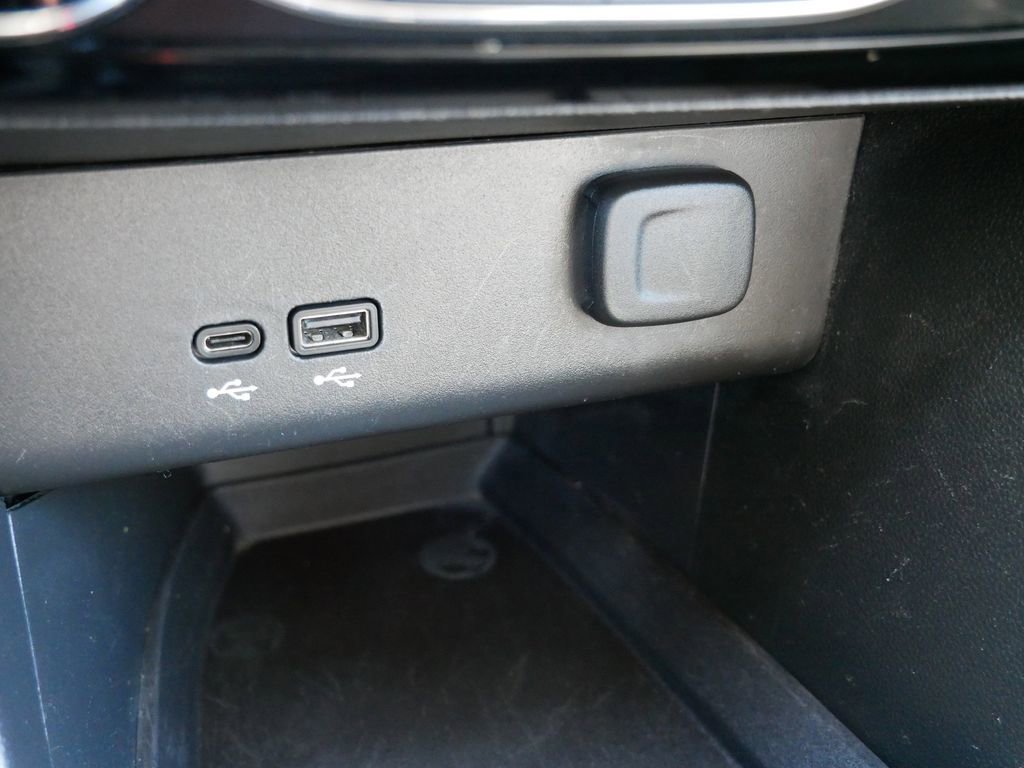 Used 2024 Buick Encore GX Sport Touring w/ Comfort Package FWD image 27