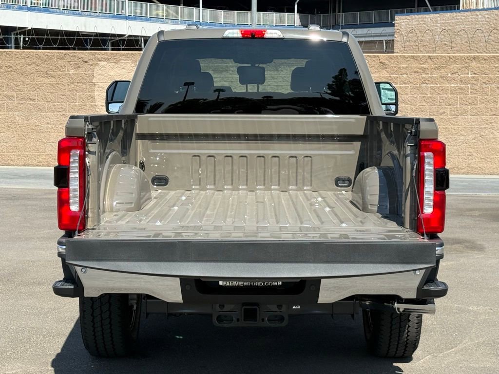 New 2026 Ford F250 4x4 Crew Cab Super Duty image 17