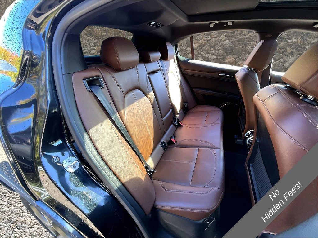 Used 2023 Alfa Romeo Stelvio Ti AWD/4WD image 23