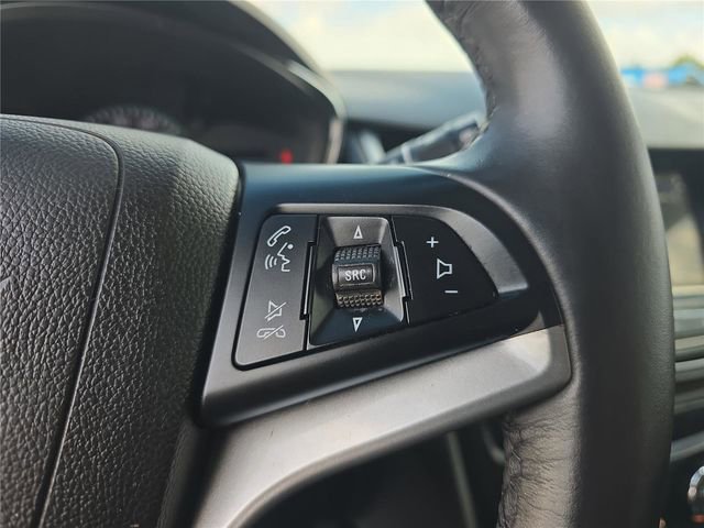 Used 2019 Chevrolet Trax LT w/ LT Convenience Package FWD image 23