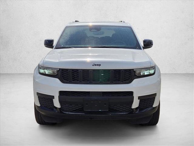 Used 2023 Jeep Grand Cherokee L Laredo image 2