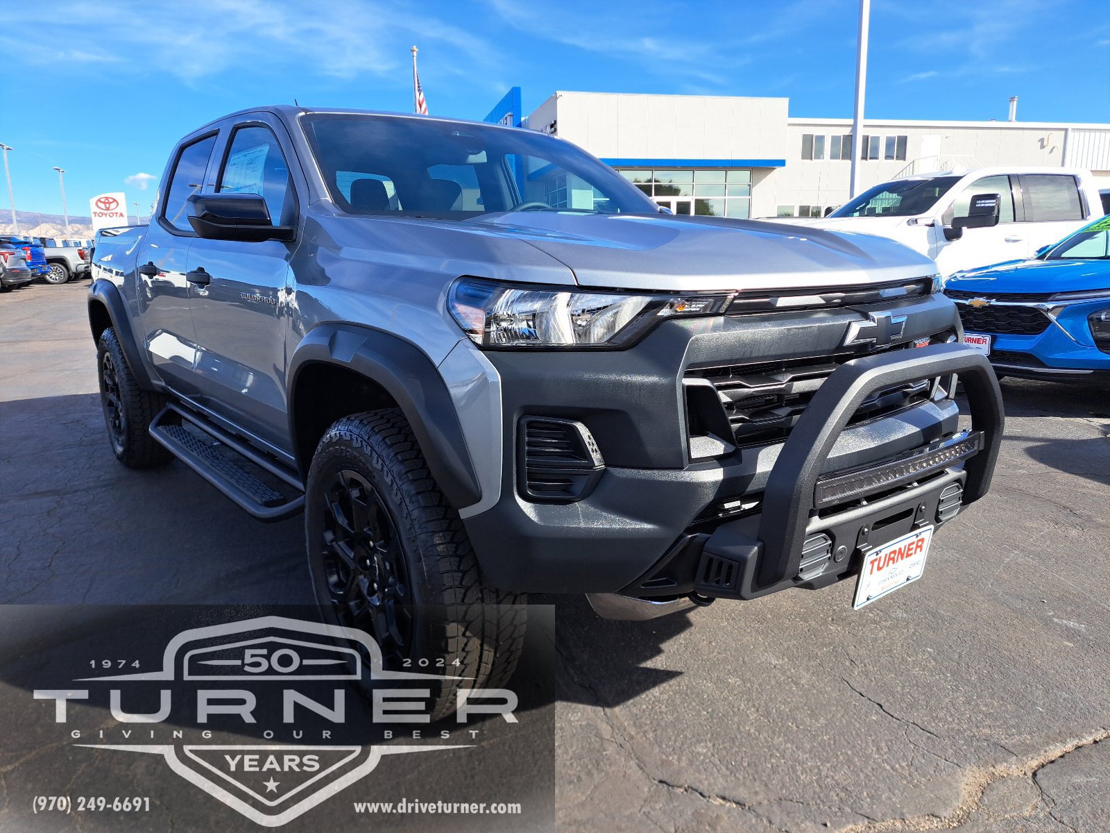 New 2026 Chevrolet Colorado Trail Boss w/ Off-Road Front Bumper Package AWD/4WD image 1