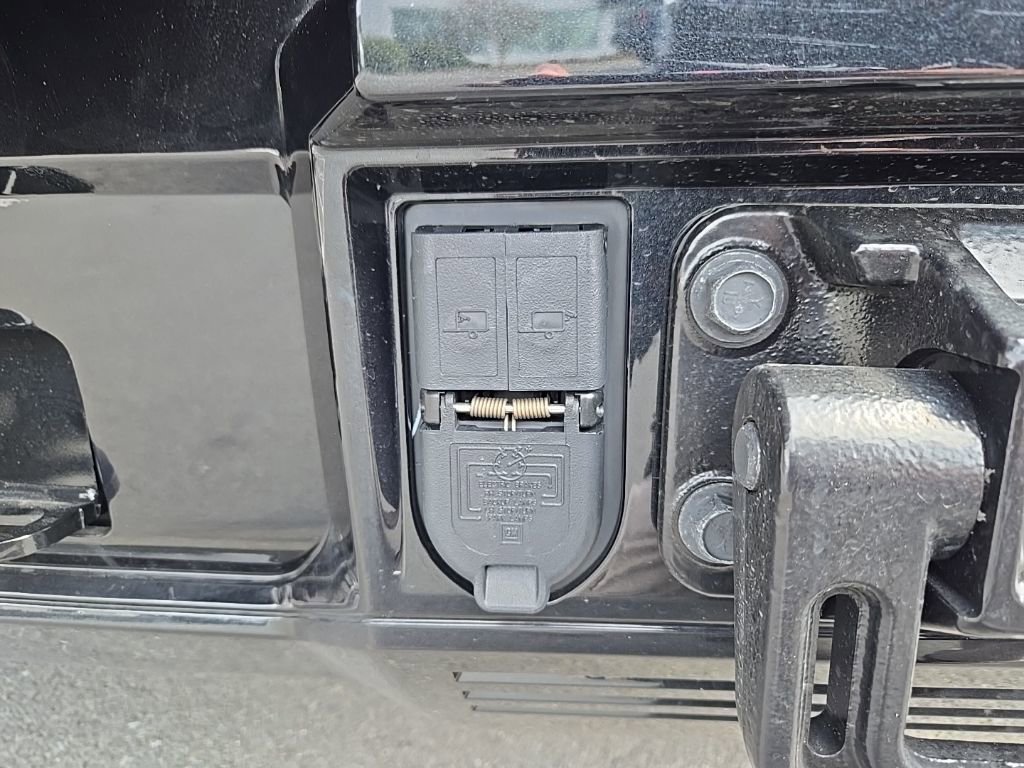 Used 2024 GMC Hummer EV 3X w/ Omega Edition AWD/4WD image 65