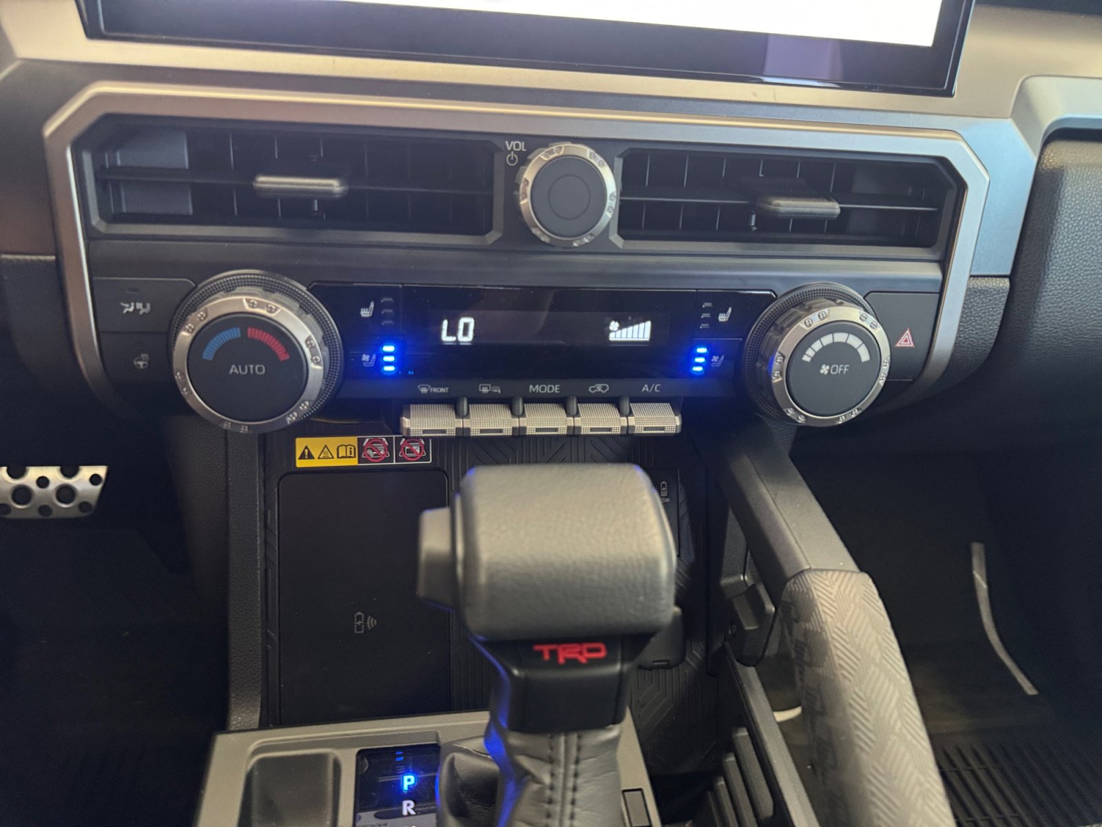 Certified 2025 Toyota 4Runner TRD Sport Premium w/ Tow Technology Package AWD/4WD image 12