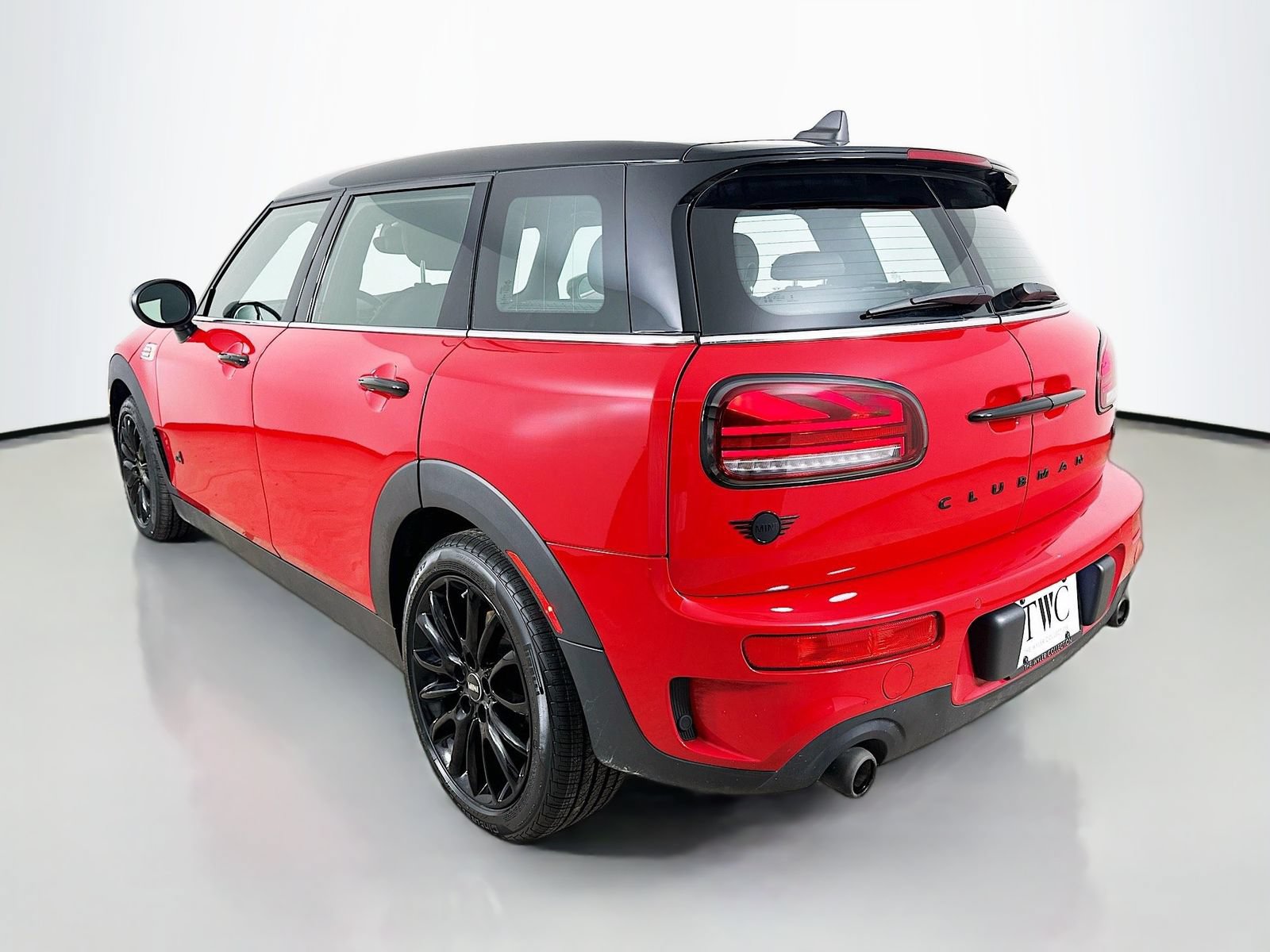 Certified 2024 MINI Cooper Clubman S w/ Signature Upholstery Package AWD/4WD image 7