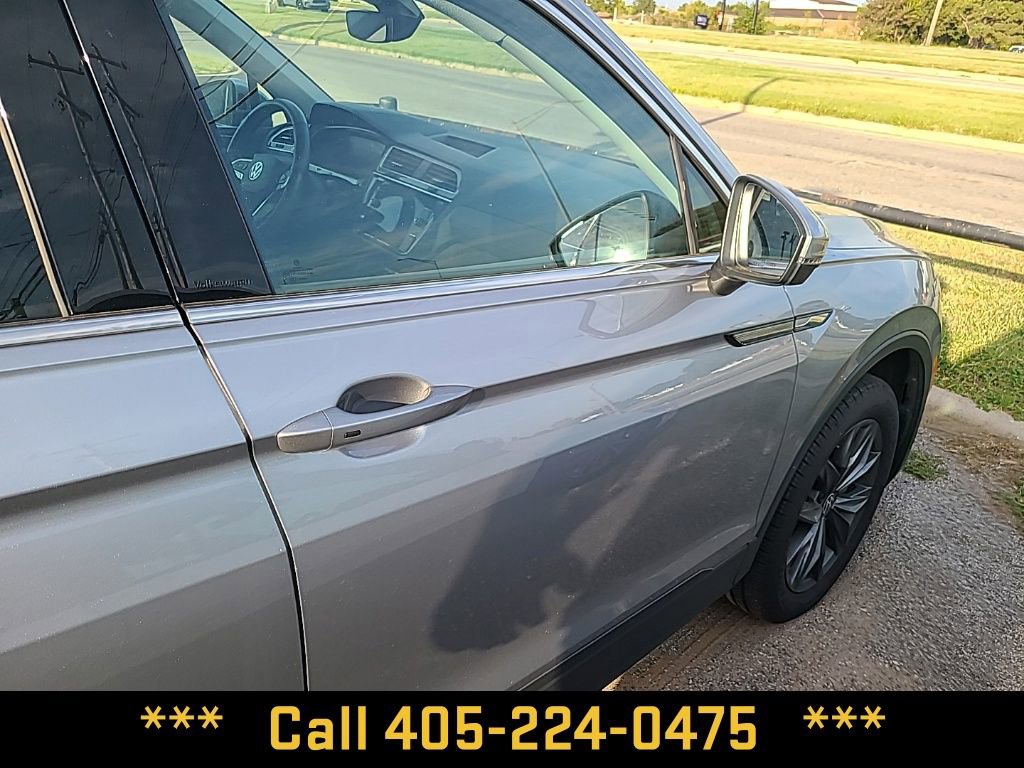 Used 2024 Volkswagen Tiguan SE image 12