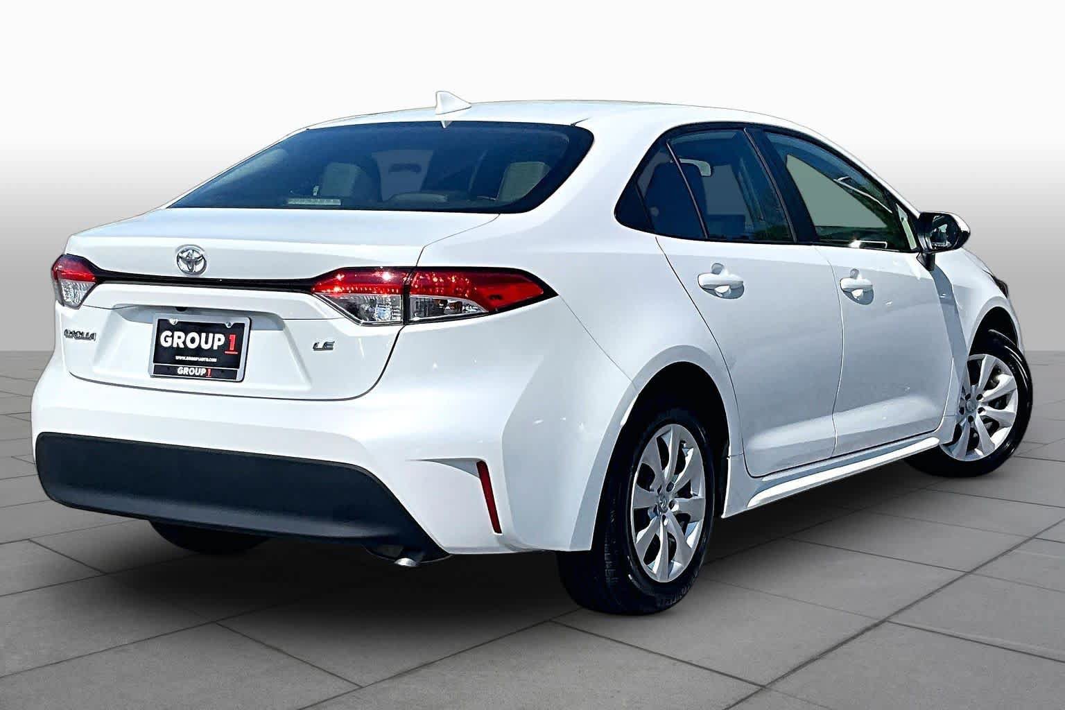 Used 2024 Toyota Corolla LE FWD image 13