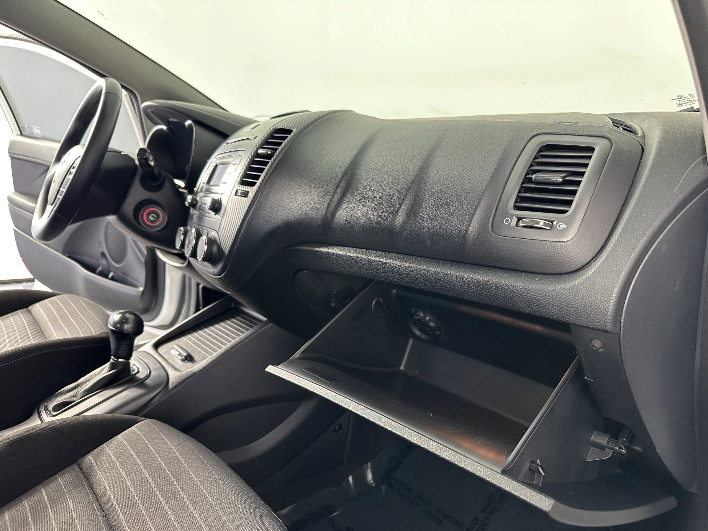 Used 2015 Kia Forte EX image 36